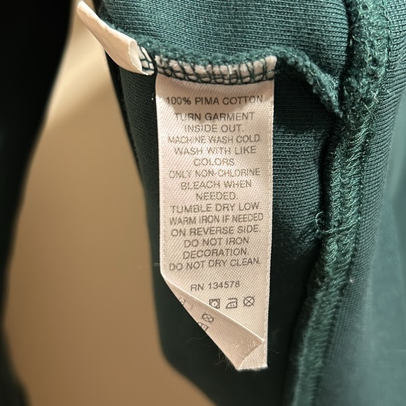 NWOT Vineyard Vines 1/4 Zip Size 16 - Picture 5 of 5